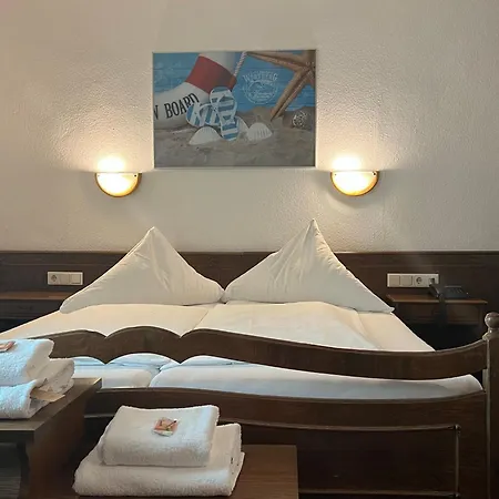 阿尔-凯特酒店 3* 伍珀塔尔